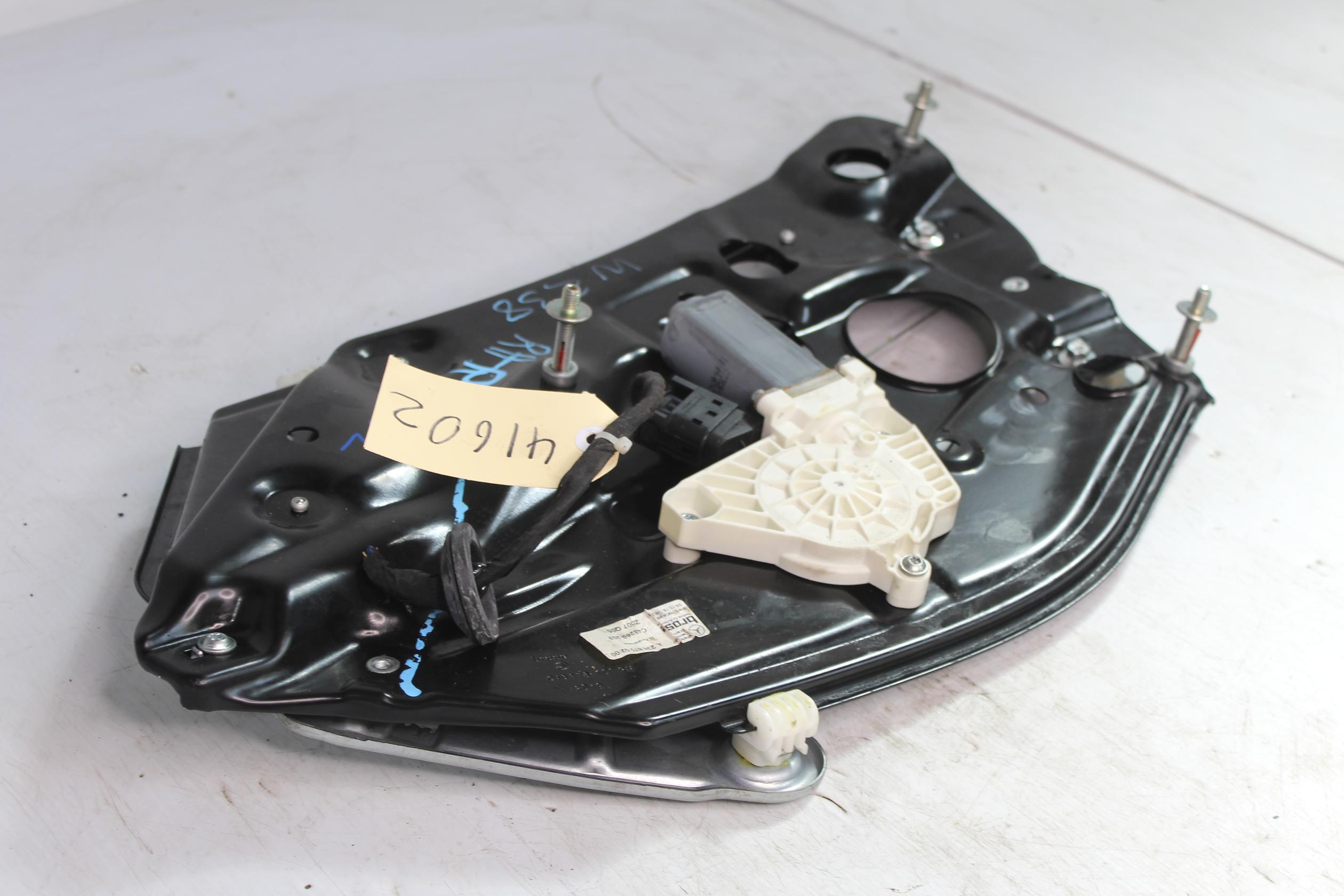 Mercedes Benz W238 Coupe Rear Right Window Regulator A2386700400, A0009066206 - Image 4
