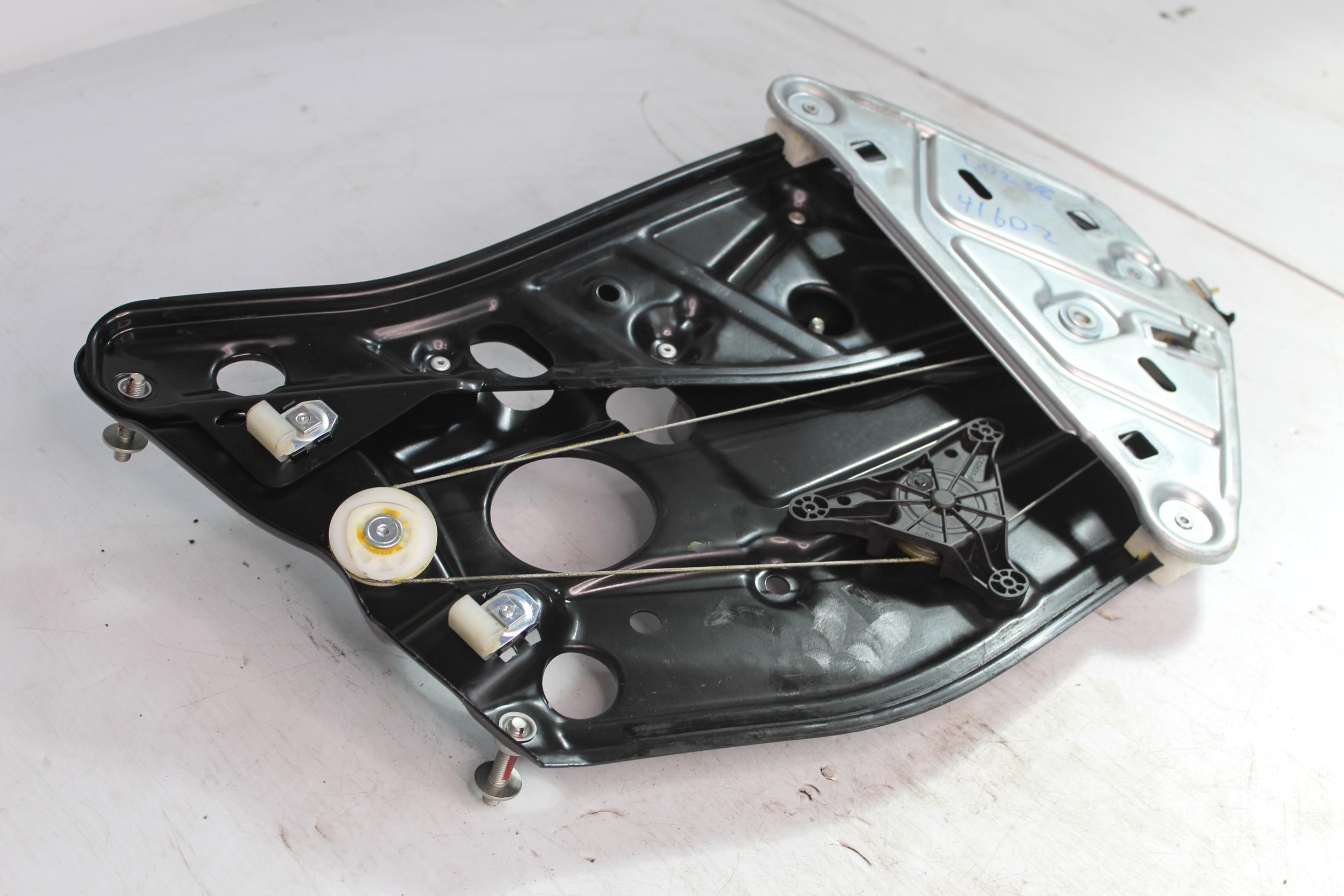 Mercedes Benz W238 Coupe Rear Right Window Regulator A2386700400, A0009066206 - Image 8