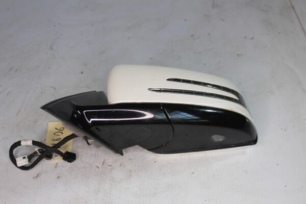 Mercedes Benz W212 E63 LH Left Door Mirror Assembly A2128100576, A2128102576
