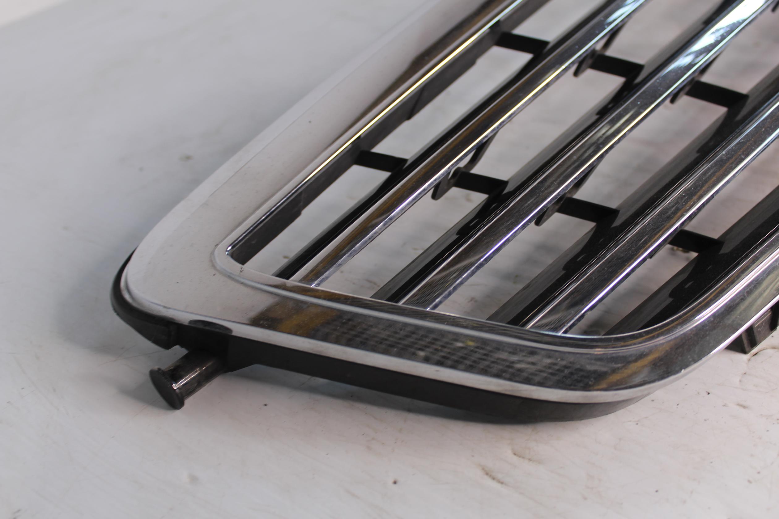 Mercedes Benz W212 E63 AMG Front Radiator Main Grille A2128800583, A2128801083 - Image 11