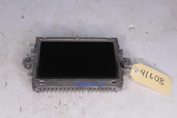 Mercedes Benz W212 E63 Radio Screen Display A2129004407, A2129002213