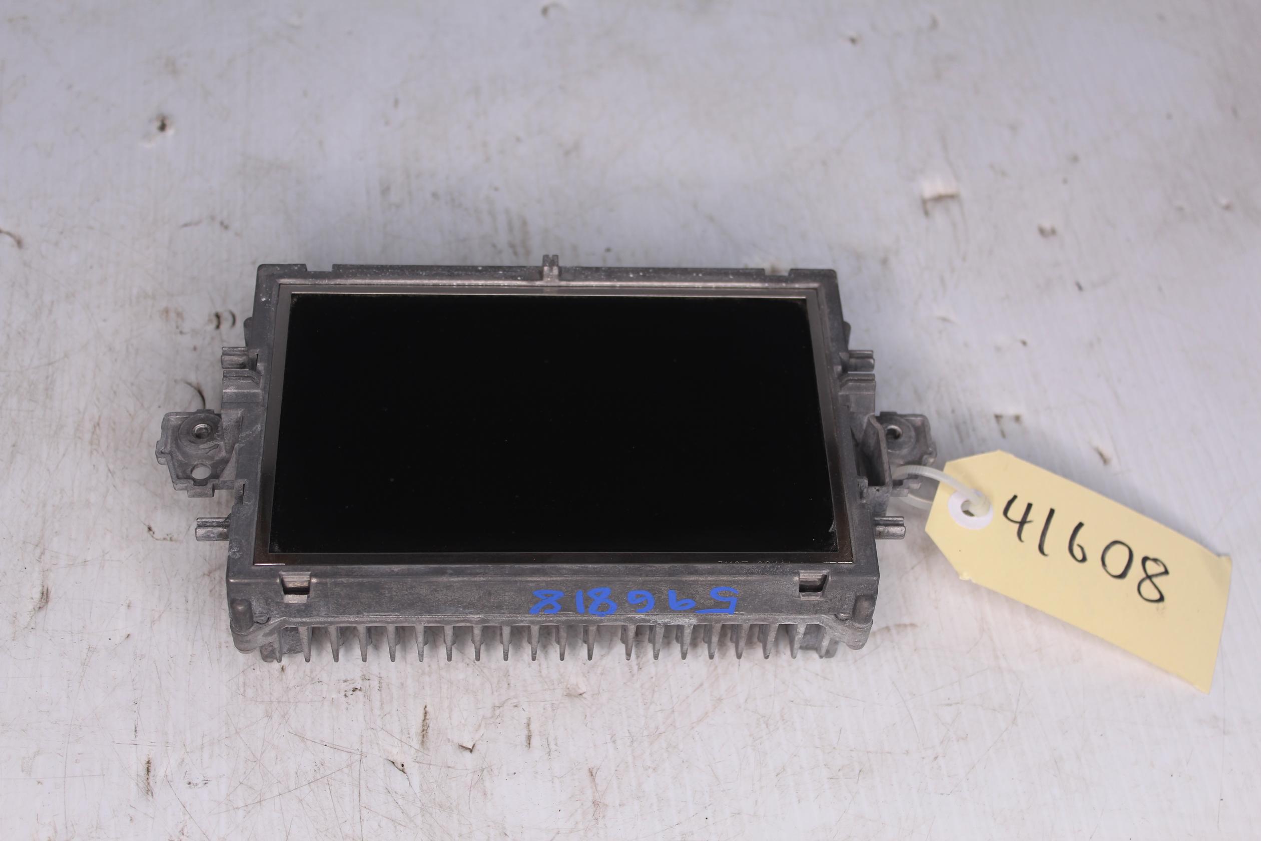 Mercedes Benz W212 E63 Radio Screen Display A2129004407, A2129002213 - Image 1