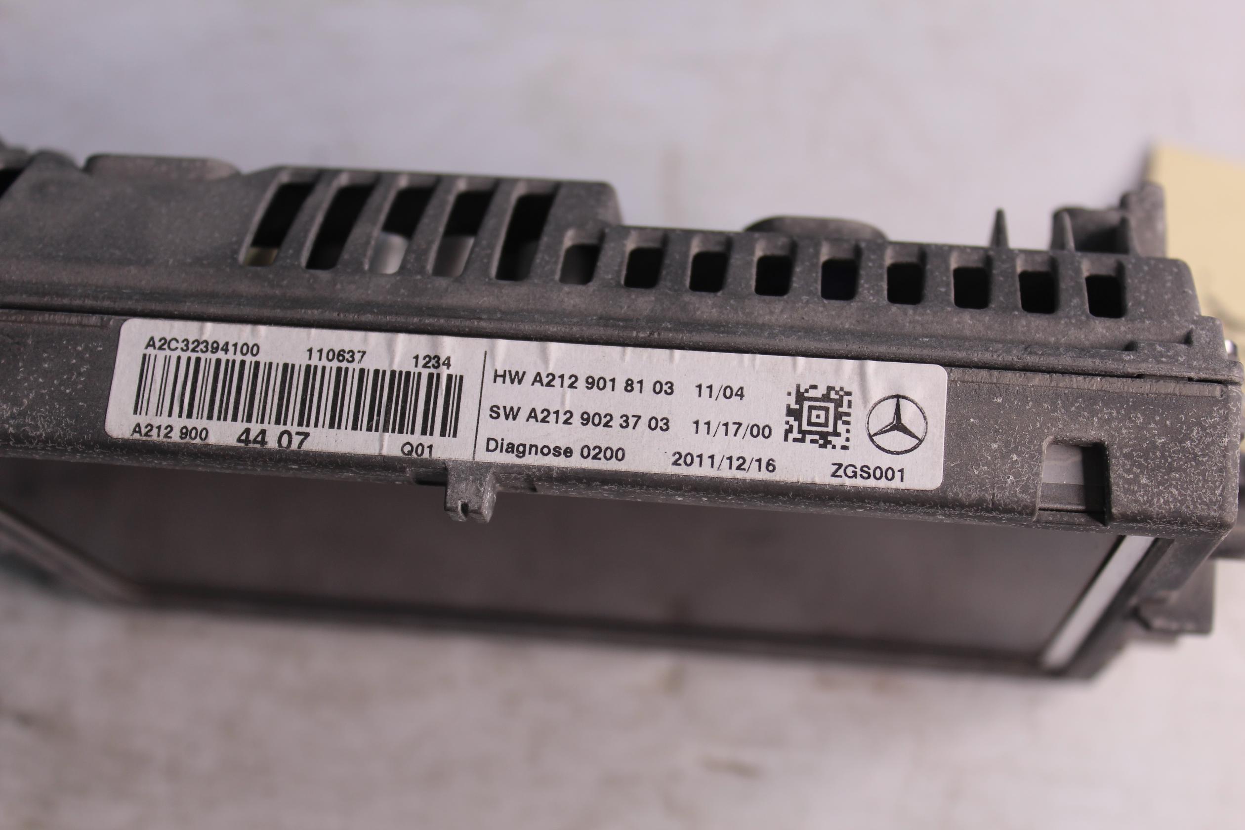 Mercedes Benz W212 E63 Radio Screen Display A2129004407, A2129002213 - Image 10