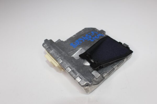 Mercedes Benz W212 E63 Front Windscreen Multifunction Camera A0009057302