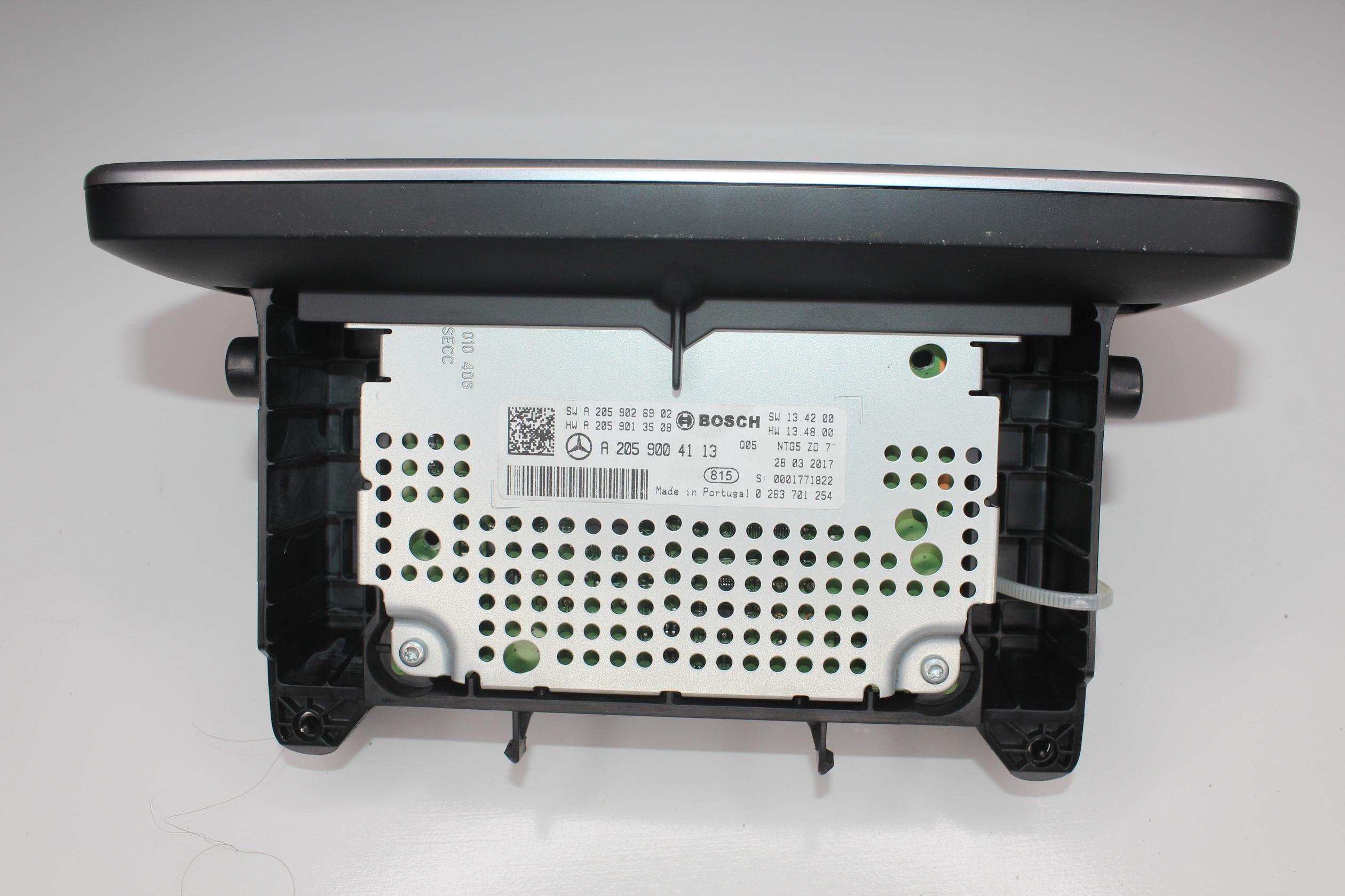 Mercedes Benz W205 C C200 Display Screen Headunit A2059004113 - Image 8