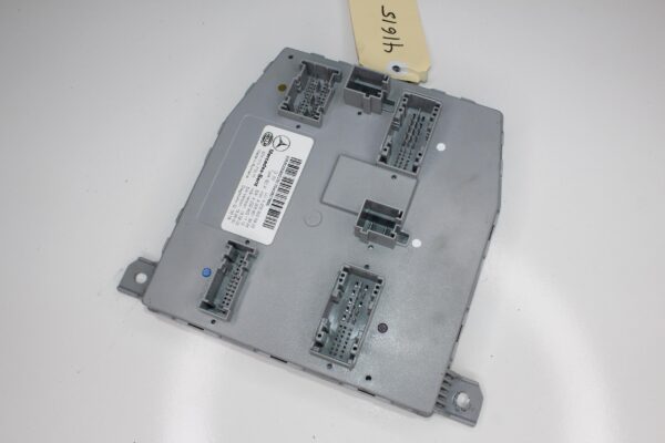 Mercedes Benz W205 C200 Front SAM Module A2059006822, A2059006330
