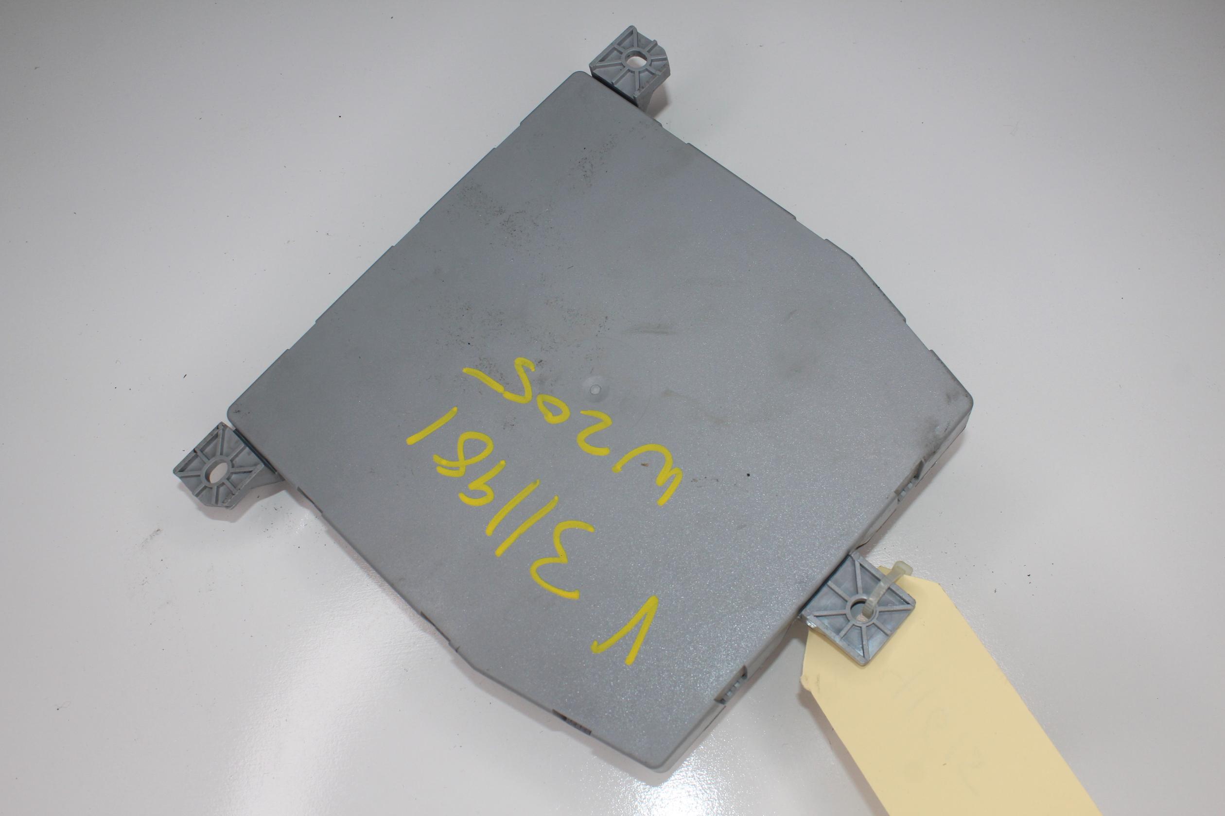 Mercedes Benz W205 C200 Front SAM Module A2059006822, A2059006330 - Image 11