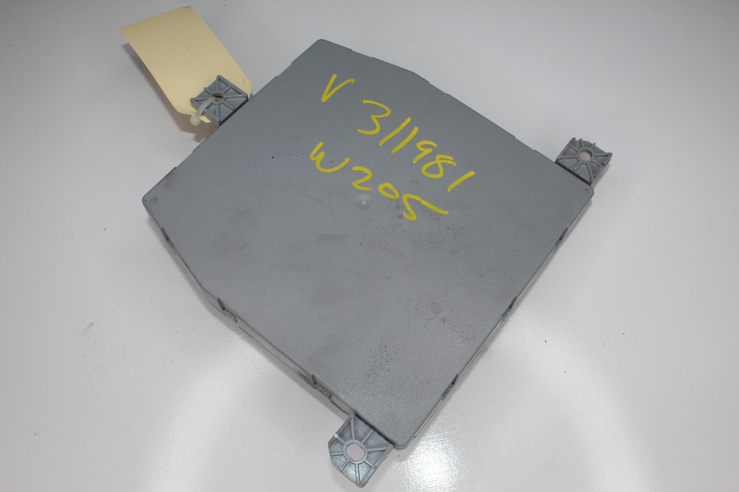 Mercedes Benz W205 C200 Front SAM Module A2059006822, A2059006330 - Image 13