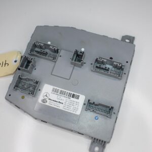 Mercedes Benz W205 C200 Front SAM Module A2059006822, A2059006330 - Image 3