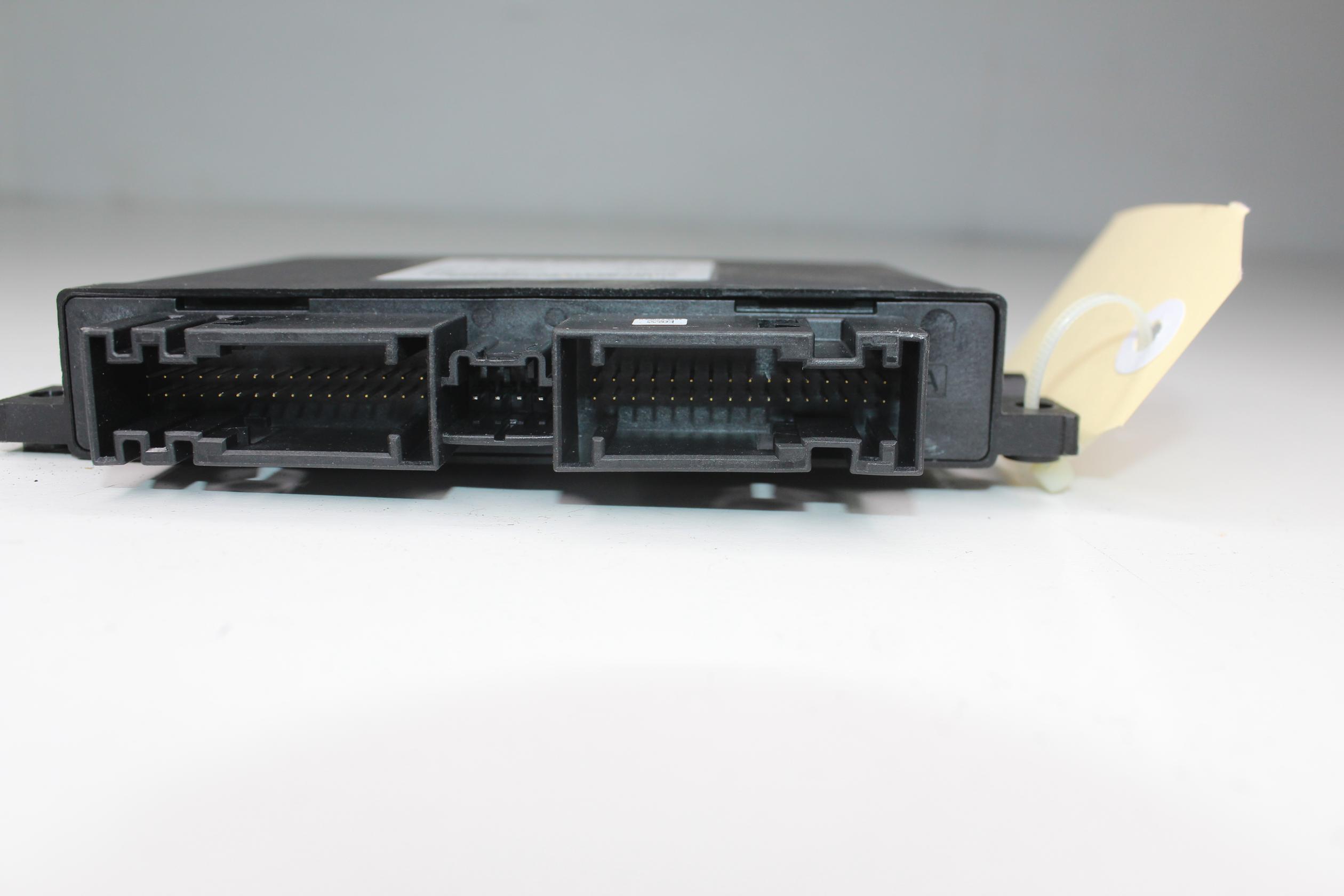 Mercedes Benz W205 C200 Drivetrain Control Unit Module A2059007705 - Image 9