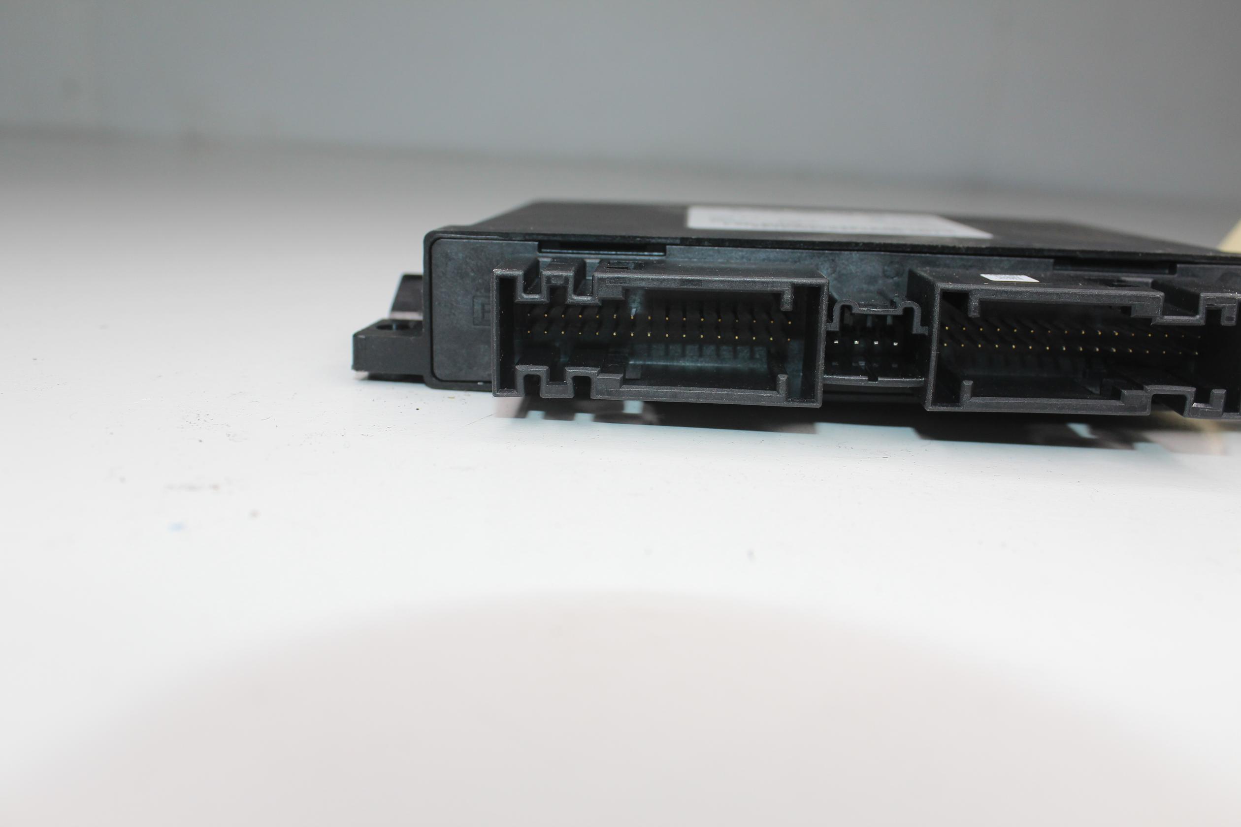 Mercedes Benz W205 C200 Drivetrain Control Unit Module A2059007705 - Image 10