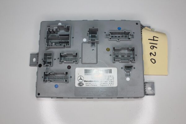 Mercedes Benz W205 C200 Rear SAM BCM Module Control Unit A2229005914