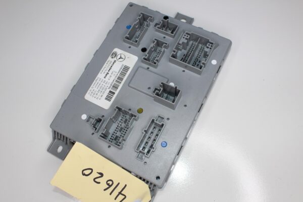 Mercedes Benz W205 C200 Rear SAM BCM Module Control Unit A2229005914
