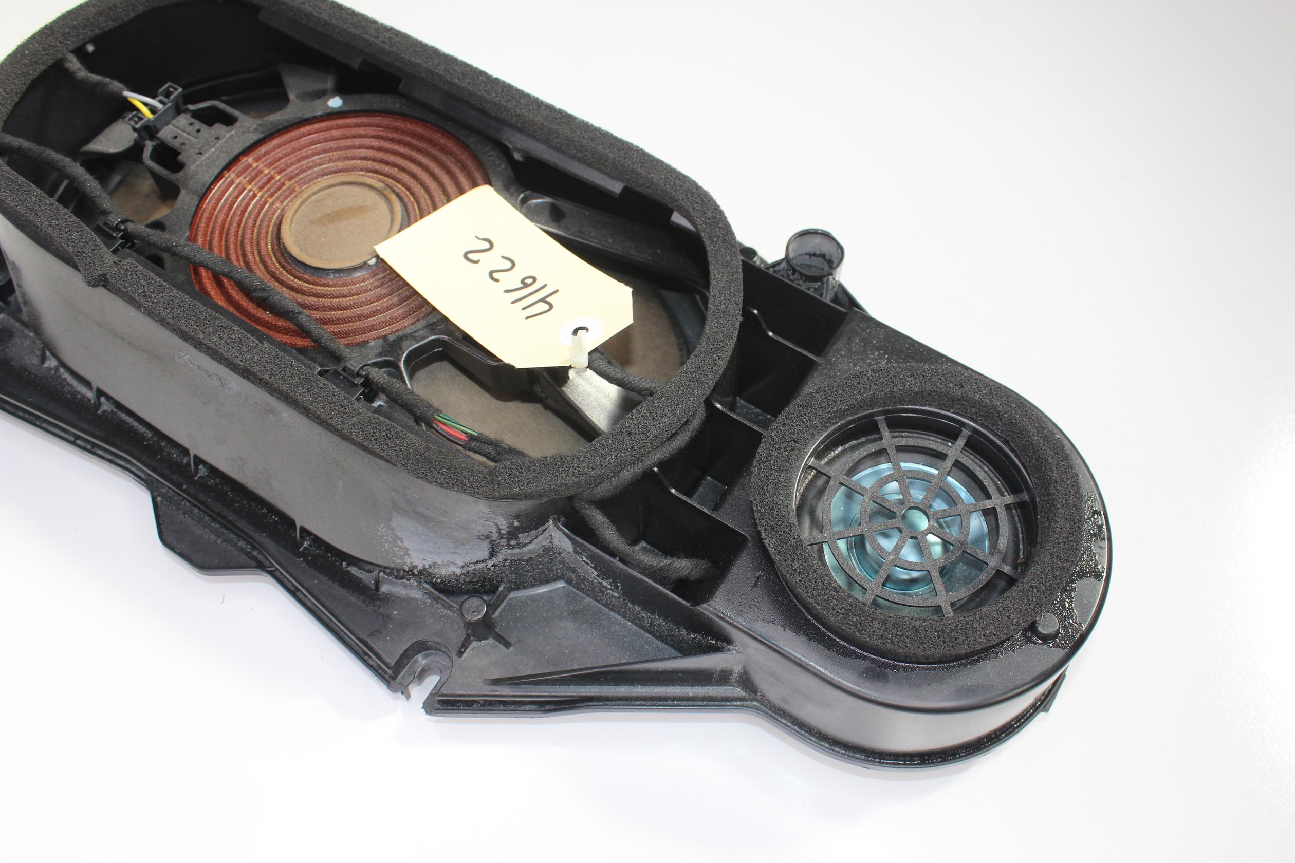 Mercedes Benz W212 E63 AMG Parcel Shelf Subwoofer Speaker A2128202302 - Image 5