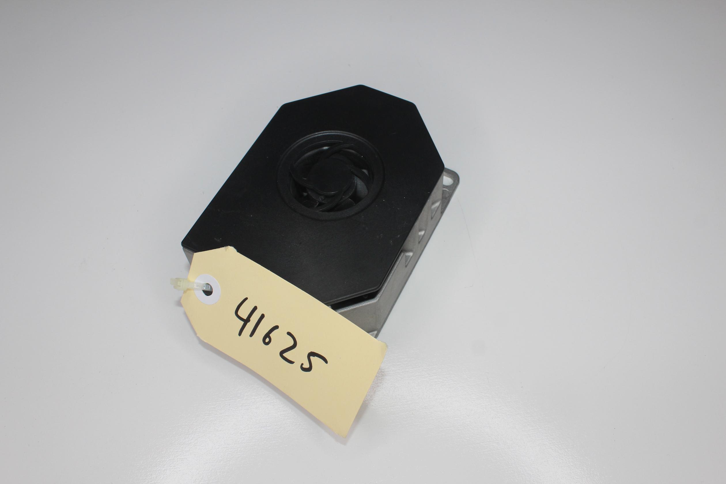 Mercedes Benz W212 E63 Harman Becker Sound Amplifier A2118705189, A2188201100 - Image 4