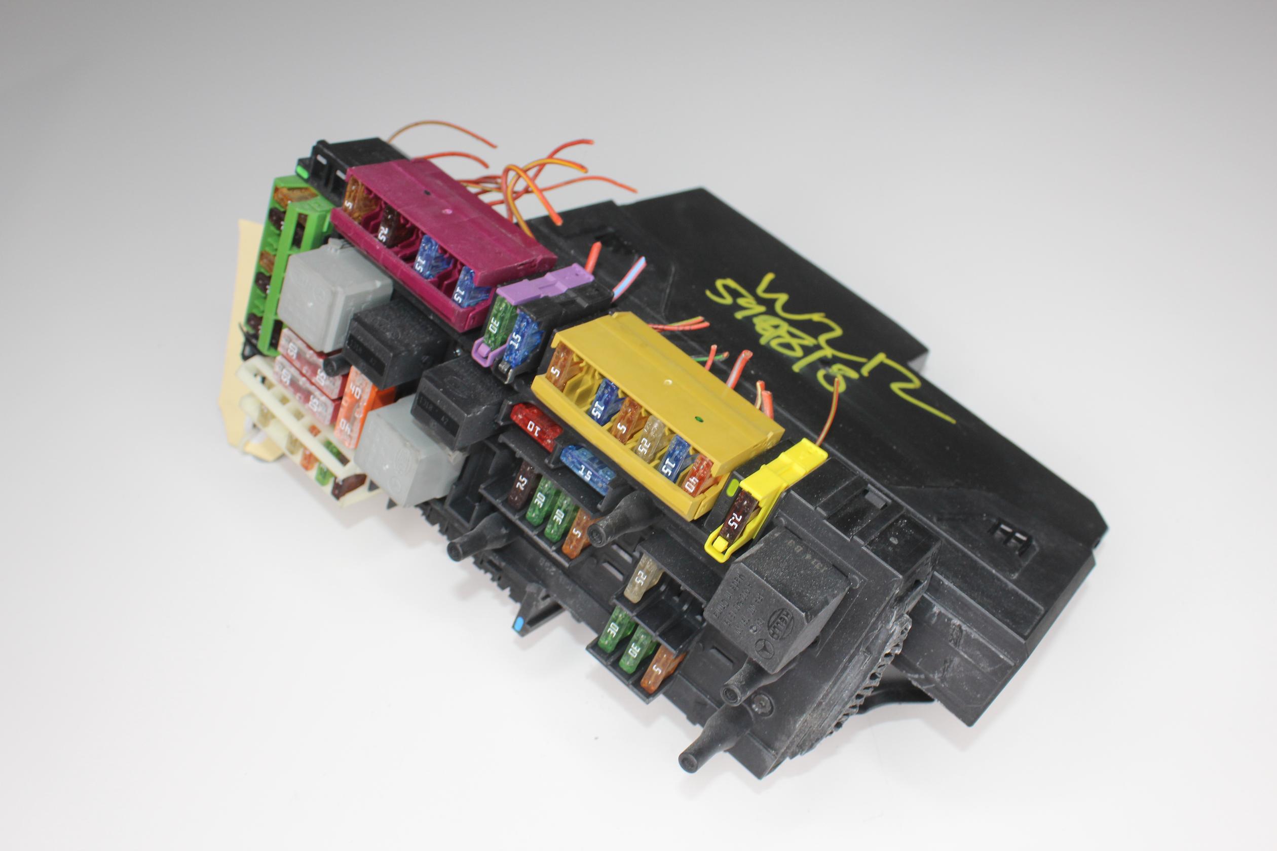 Mercedes Benz W212 E63 AMG Rear SAM Module A2129005001, A2129004022 - Image 4
