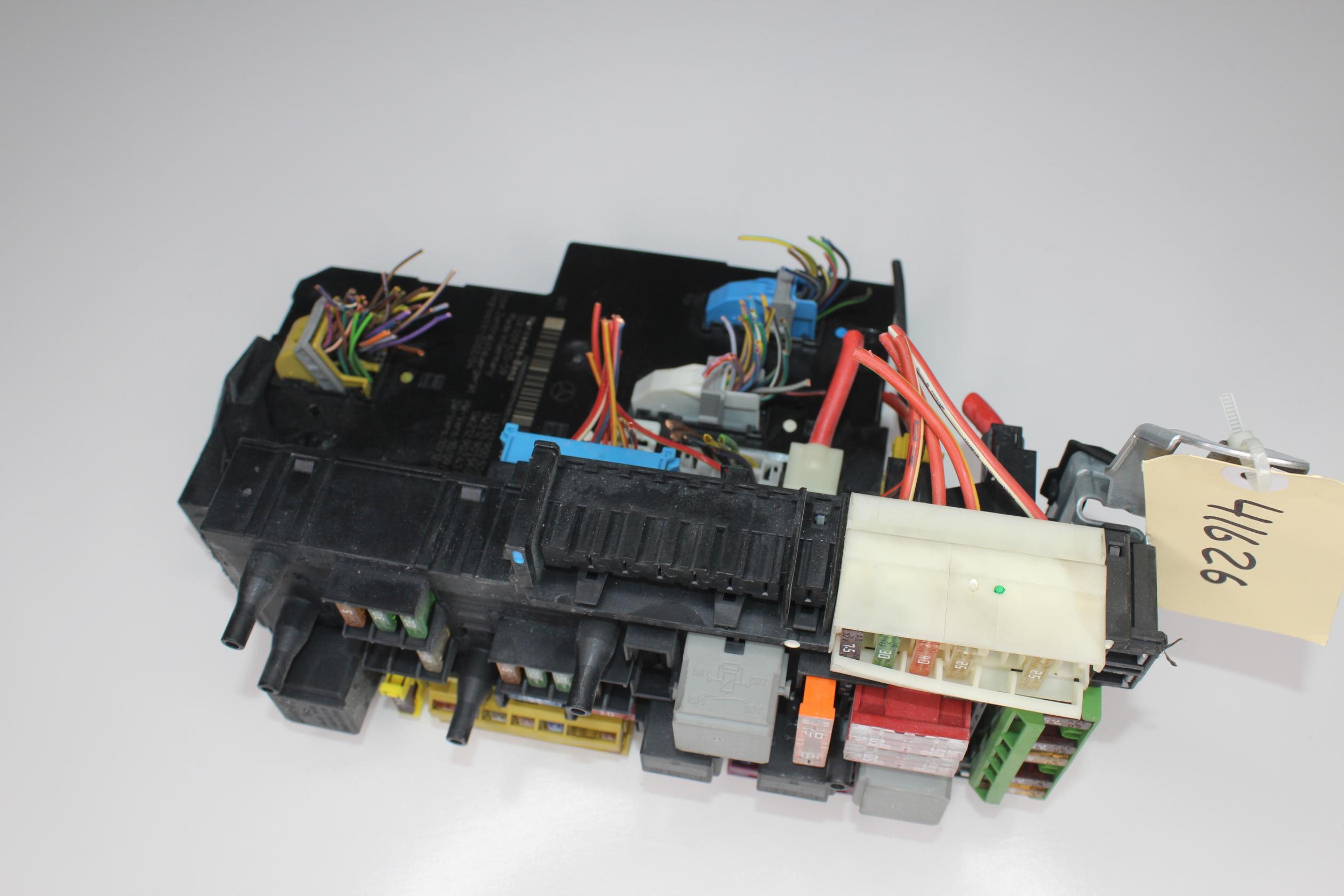 Mercedes Benz W212 E63 AMG Rear SAM Module A2129005001, A2129004022 - Image 5