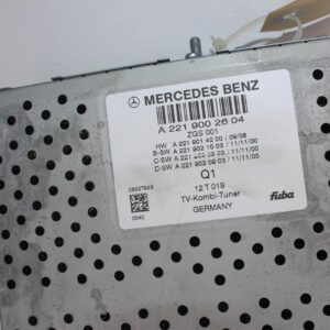 Mercedes Benz W212 E Class E63 AMG Headunit Stereo Tuner A2219002604 - Image 5