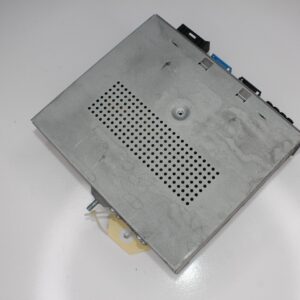 Mercedes Benz W212 E Class E63 AMG Headunit Stereo Tuner A2219002604 - Image 9