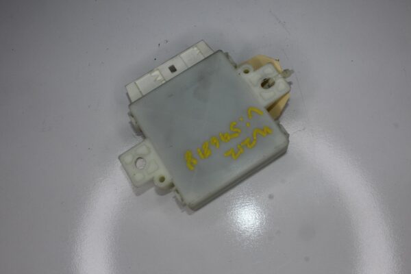 Mercedes Benz W212 E63 PDC Parktronic Control Unit Module A2129001711