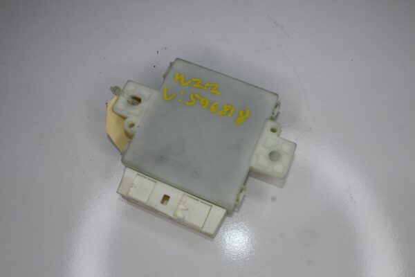 Mercedes Benz W212 E63 PDC Parktronic Control Unit Module A2129001711