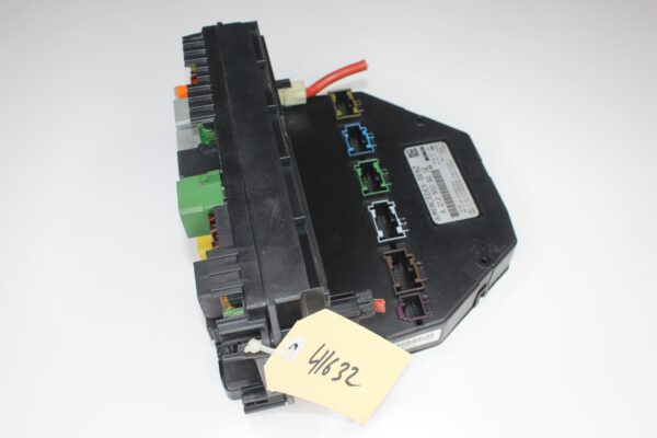 Mercedes Benz W212 E63 AMG Front SAM Module Control Unit A2319001507, A2129006012