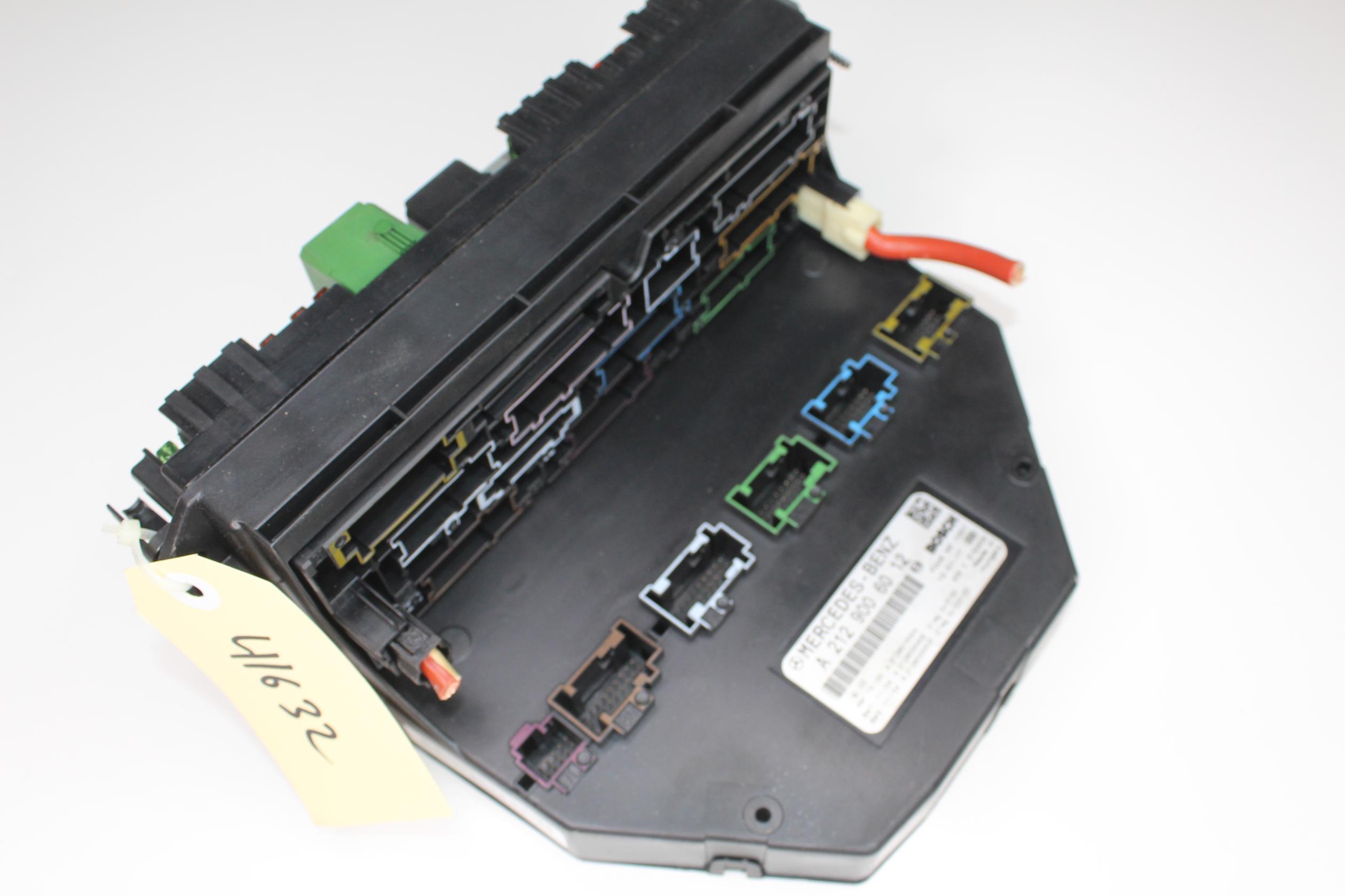 Mercedes Benz W212 E63 AMG Front SAM Module Control Unit A2319001507, A2129006012 - Image 2