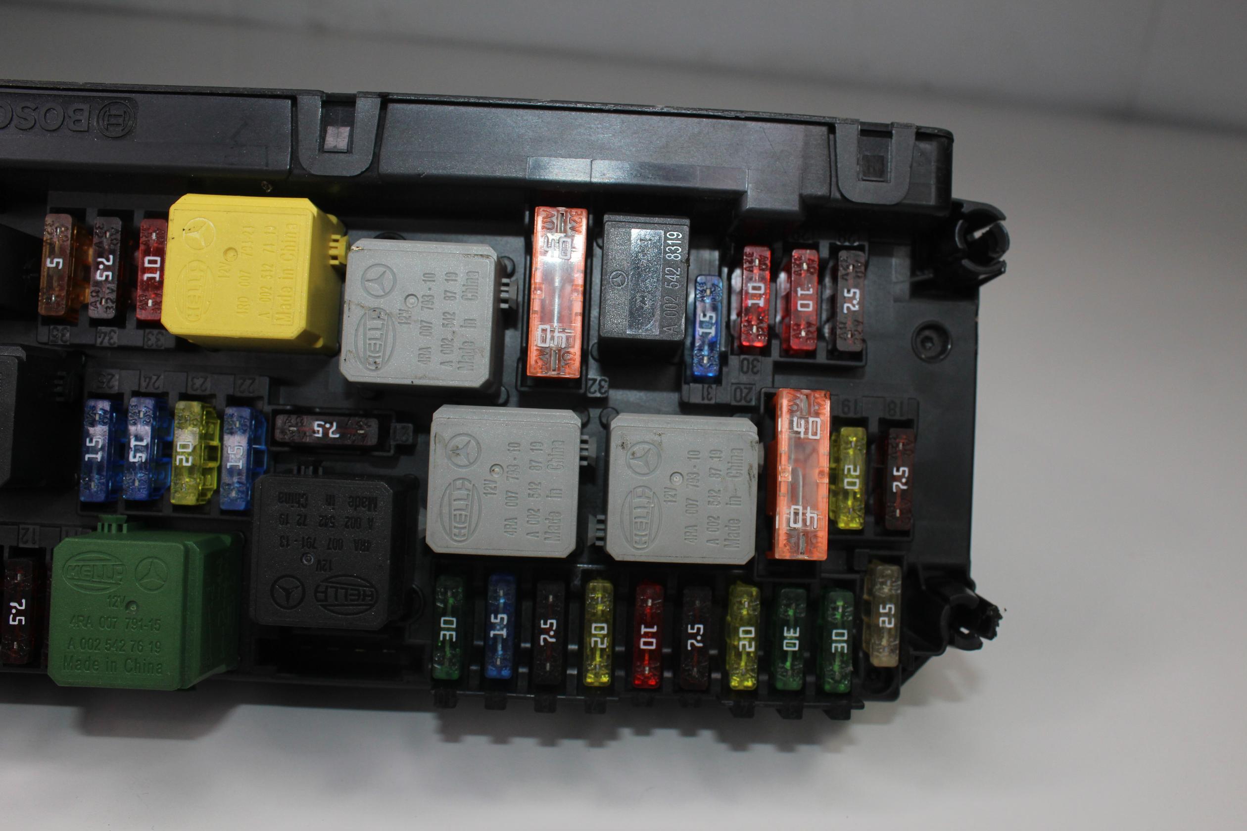 Mercedes Benz W212 E63 AMG Front SAM Module Control Unit A2319001507, A2129006012 - Image 13
