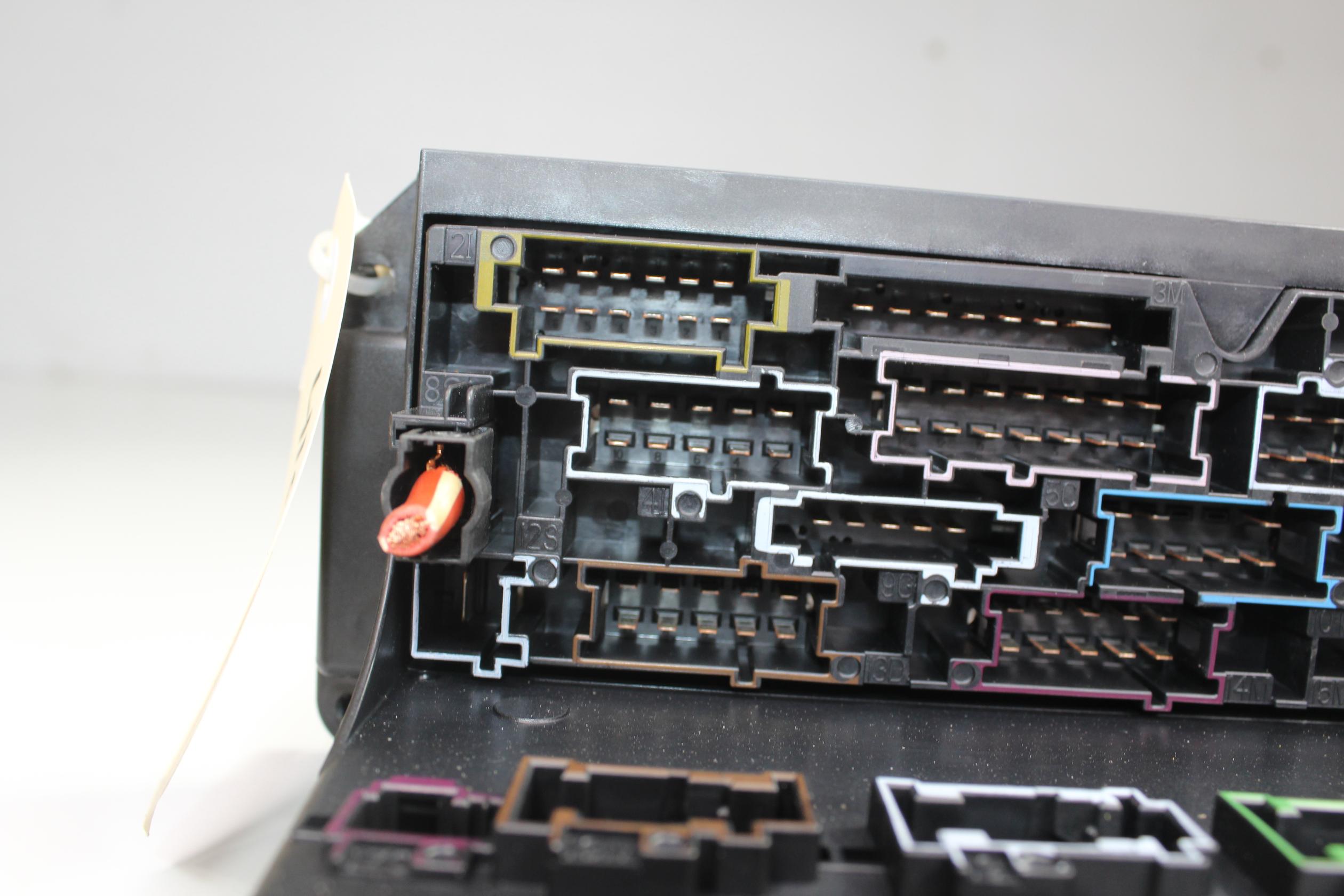 Mercedes Benz W212 E63 AMG Front SAM Module Control Unit A2319001507, A2129006012 - Image 7
