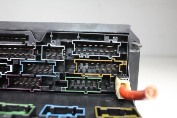 Mercedes Benz W212 E63 AMG Front SAM Module Control Unit A2319001507, A2129006012
