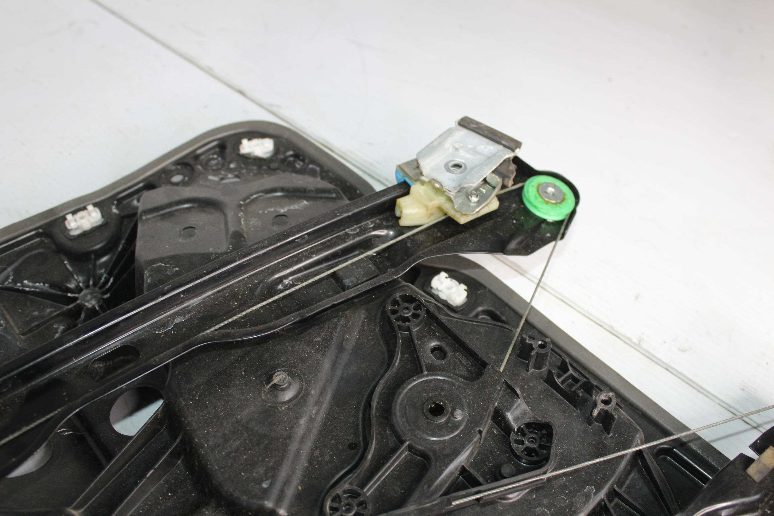 Porsche 92A 958 Cayenne LHR Left Rear Window Regulator 95853346101, 7P5839755B - Image 12