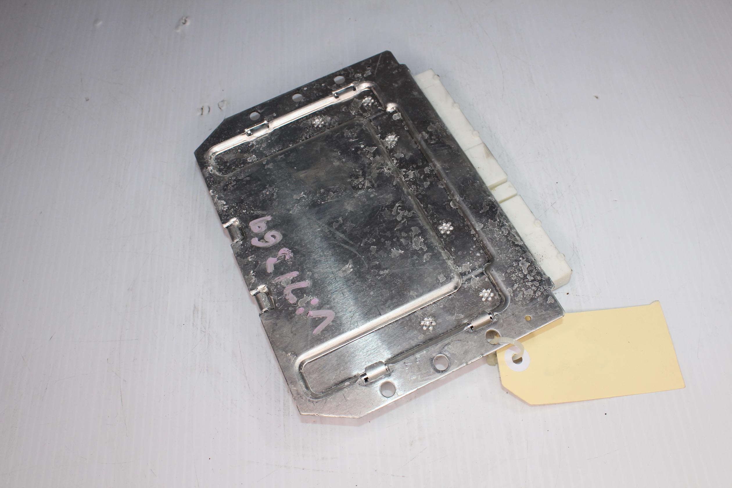 Porsche 92A 958 Cayenne Air Suspension Control Unit Module 95861830600, 7P0907553AG - Image 9