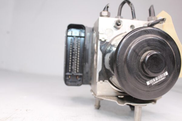 Porsche 95B Macan 3.0L ABS Pump Hydraulic Unit 95B614511D, 95B614511F, 95B614517F