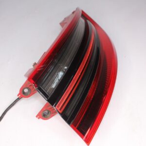 Porsche Macan 95B Rear Right Outer Tail Light Lamp 95B945096D, 95B945096R - Image 2