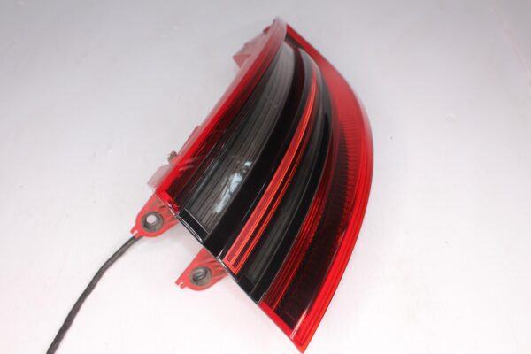 Porsche Macan 95B Rear Right Outer Tail Light Lamp 95B945096D, 95B945096R