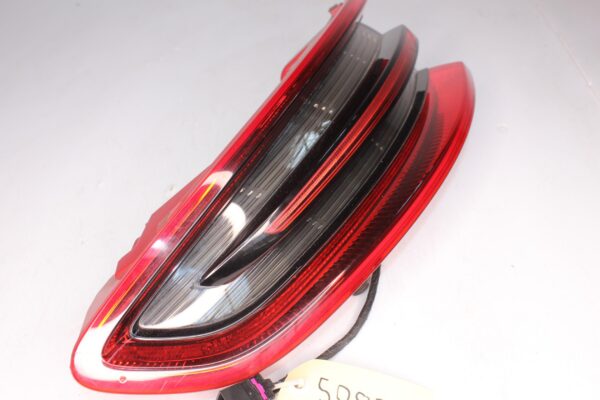 Porsche Macan 95B Rear Left Outer Tail Light Lamp 95B945095D, 95B945095R