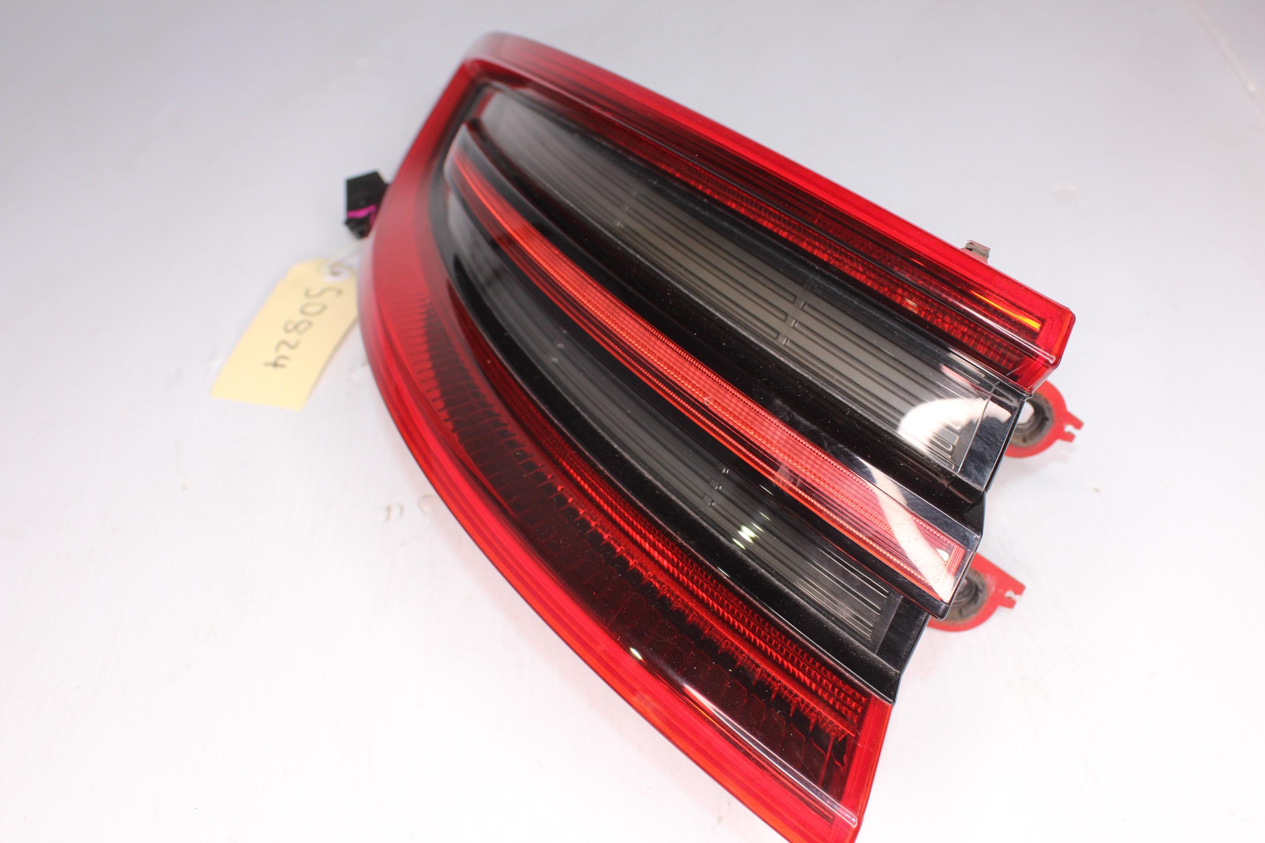 Porsche Macan 95B Rear Left Outer Tail Light Lamp 95B945095D, 95B945095R - Image 3
