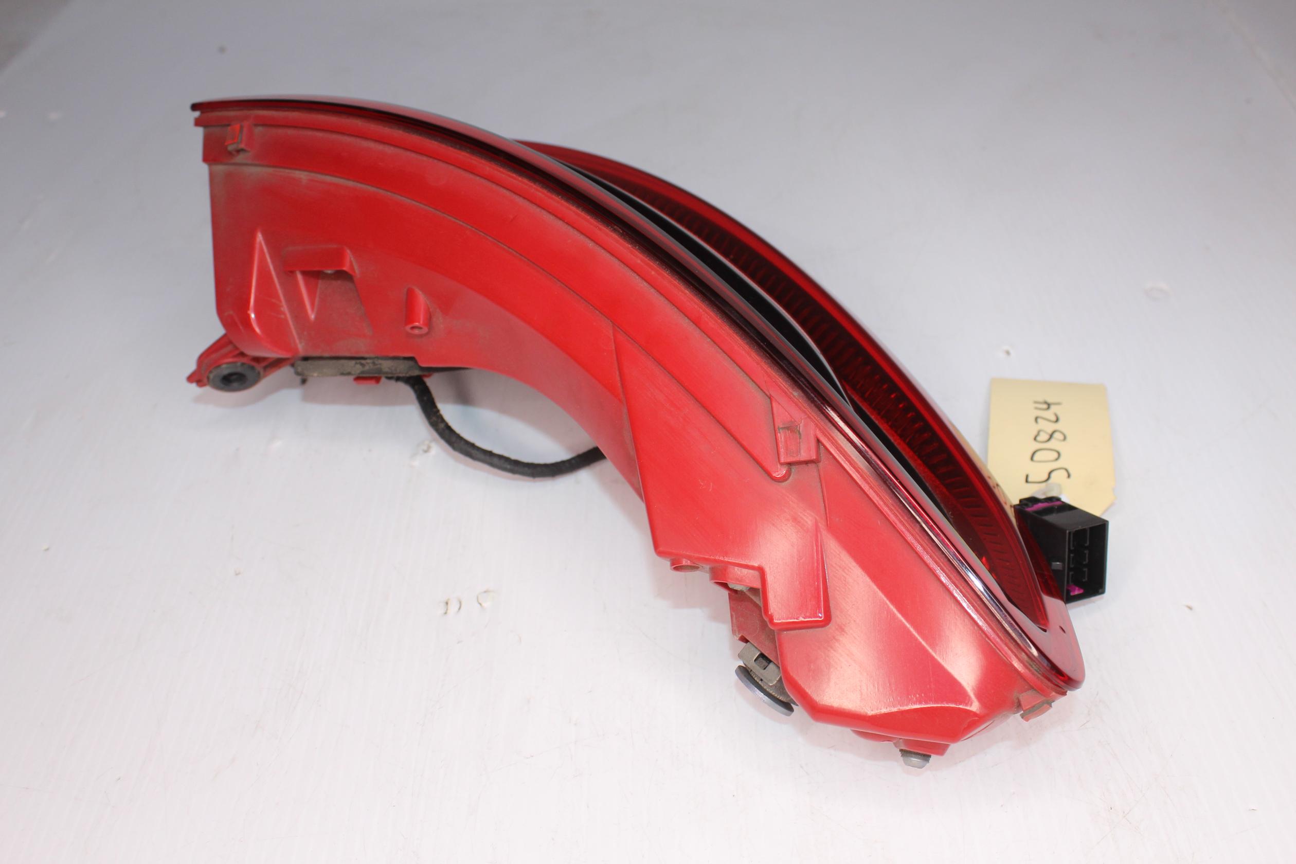 Porsche Macan 95B Rear Left Outer Tail Light Lamp 95B945095D, 95B945095R - Image 6