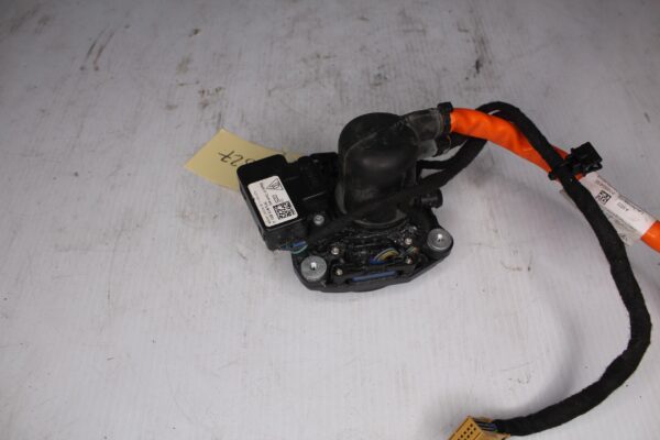 Porsche 92A 958.2 Cayenne Hybrid Charging Port Socket 95861167640, 7P5971676G