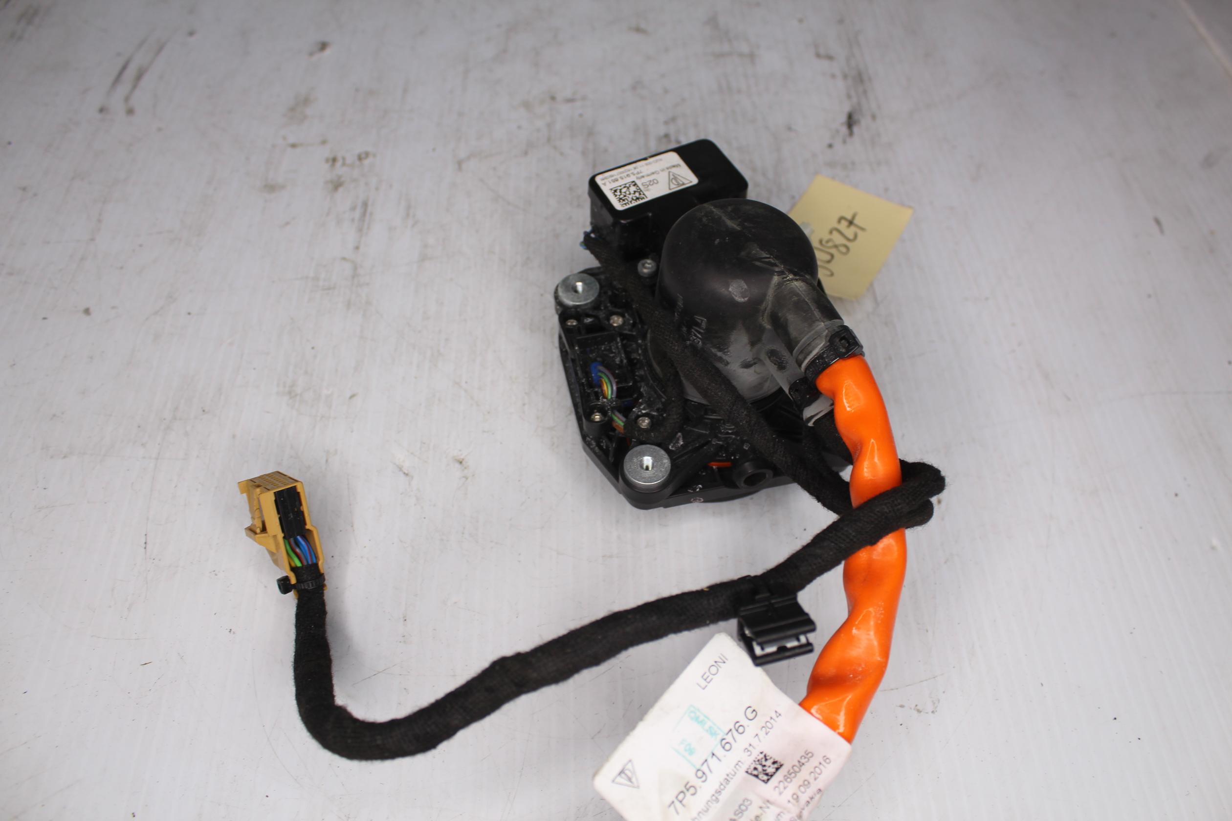 Porsche 92A 958.2 Cayenne Hybrid Charging Port Socket 95861167640, 7P5971676G - Image 5
