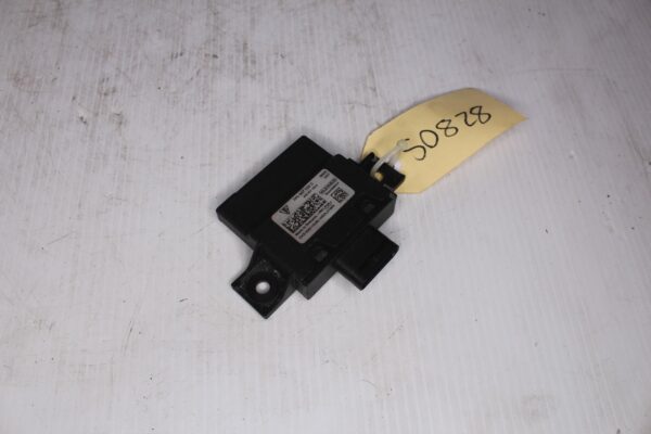 Porsche 92A 958.2 Cayenne Hybrid Engine Sound Control Unit 95890715900, 7P5907159C