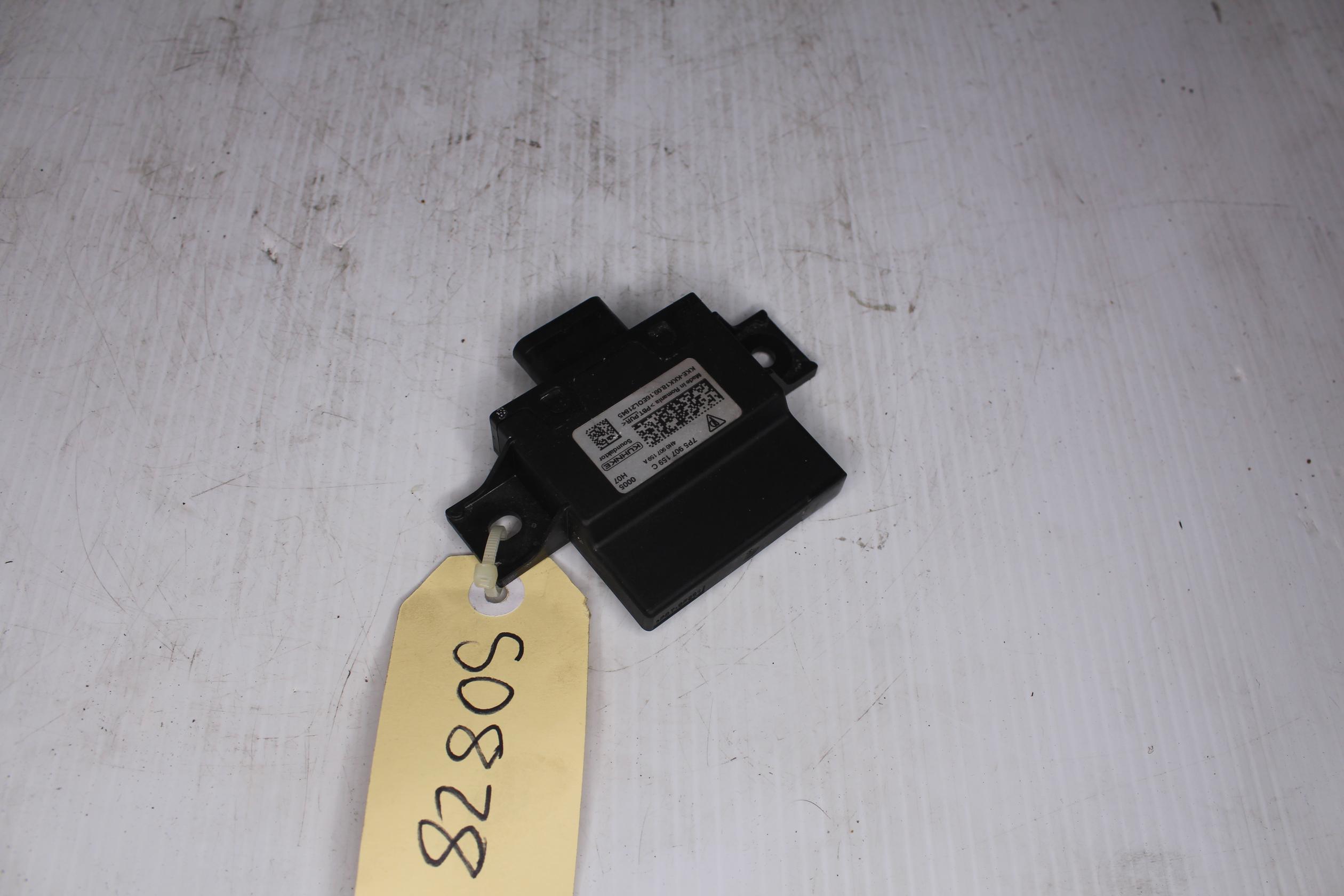 Porsche 92A 958.2 Cayenne Hybrid Engine Sound Control Unit 95890715900, 7P5907159C - Image 4