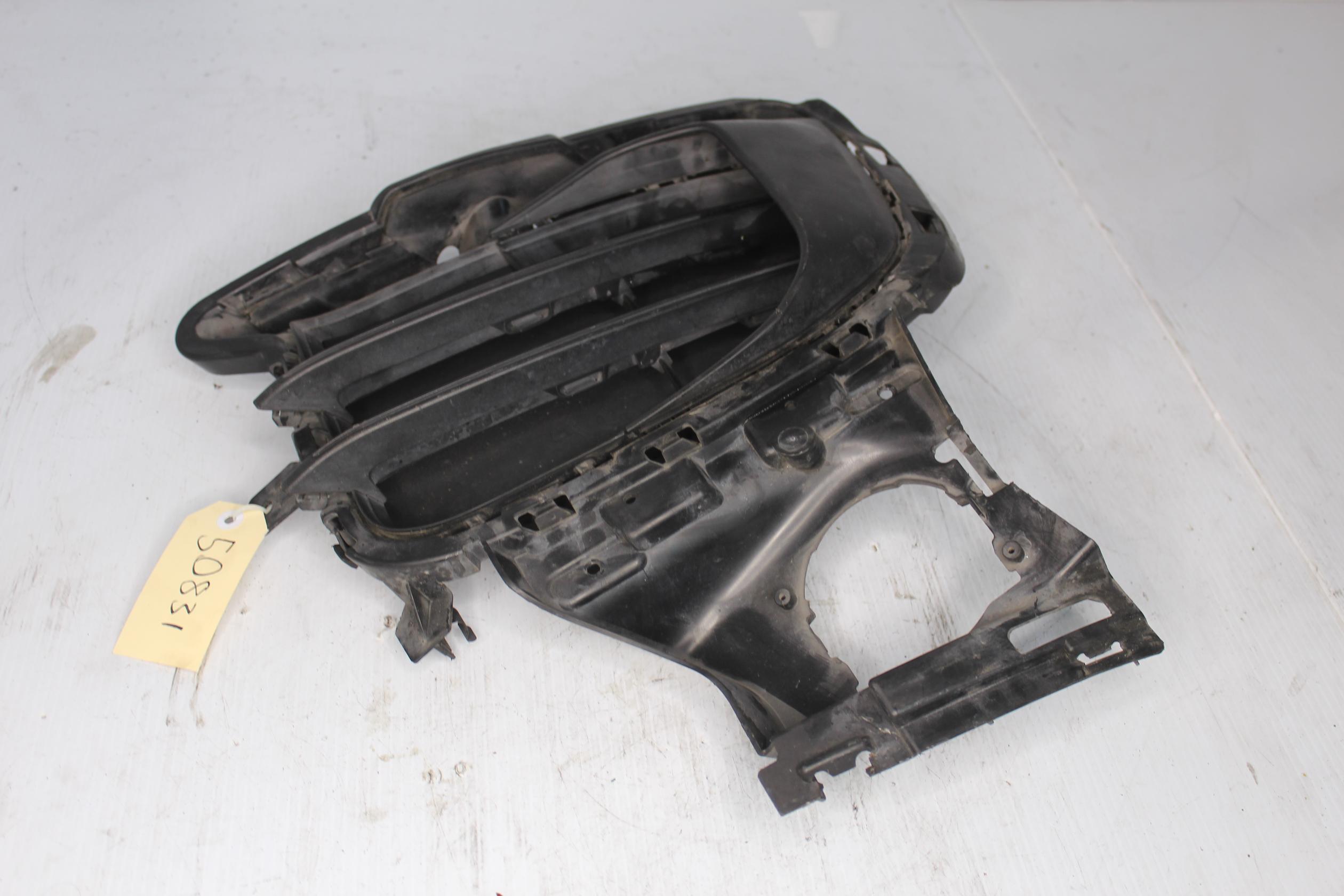 Porsche 958.2 92A Cayenne Front Left Grille Complete 95850568140, 95850568545 - Image 5
