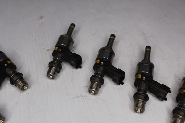 Porsche 957 Cayenne Turbo 4.5L Injectors FULL SET 94860523101, 94860523102