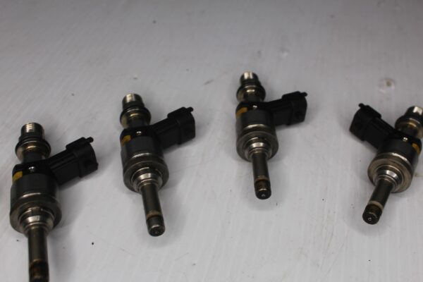 Porsche 957 Cayenne Turbo 4.5L Injectors FULL SET 94860523101, 94860523102