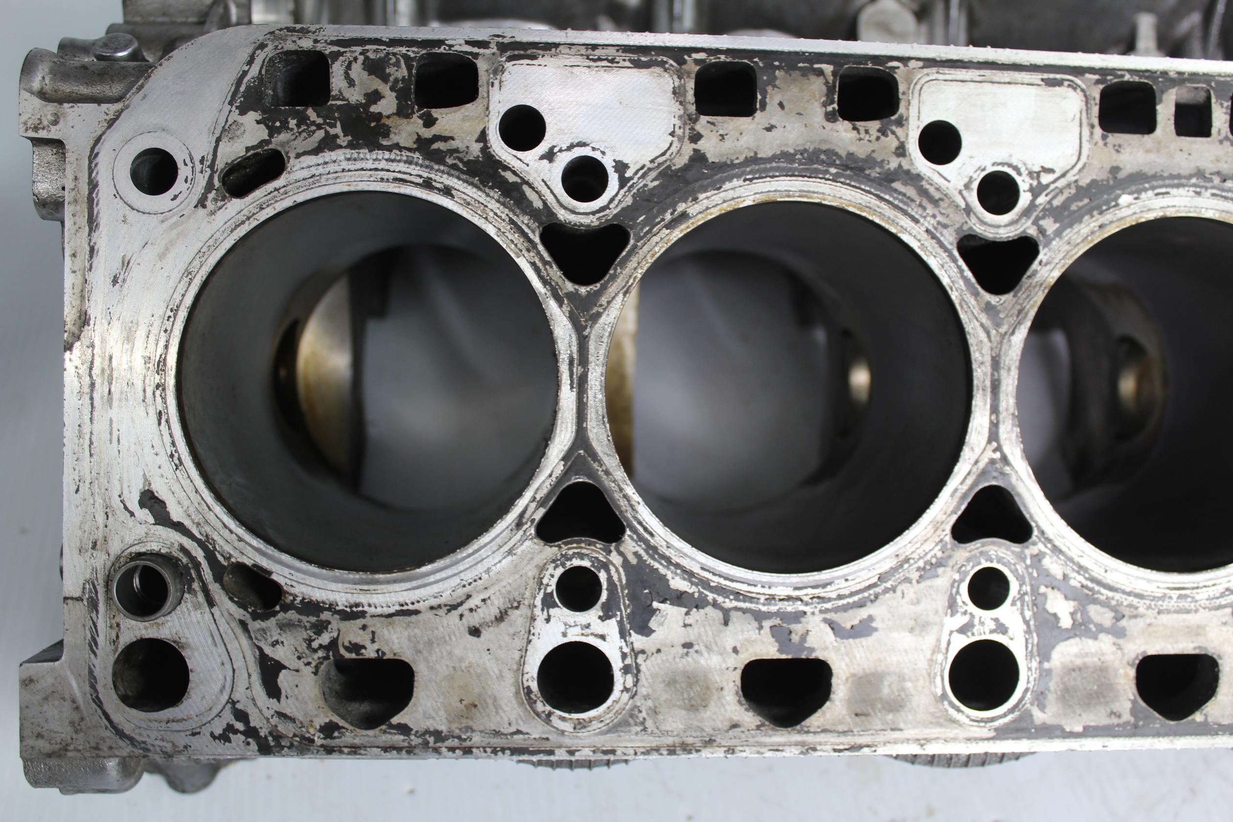 Porsche 957 Cayenne Turbo 4.5L Engine Block Bare 94810100110, 94810100113 - Image 11