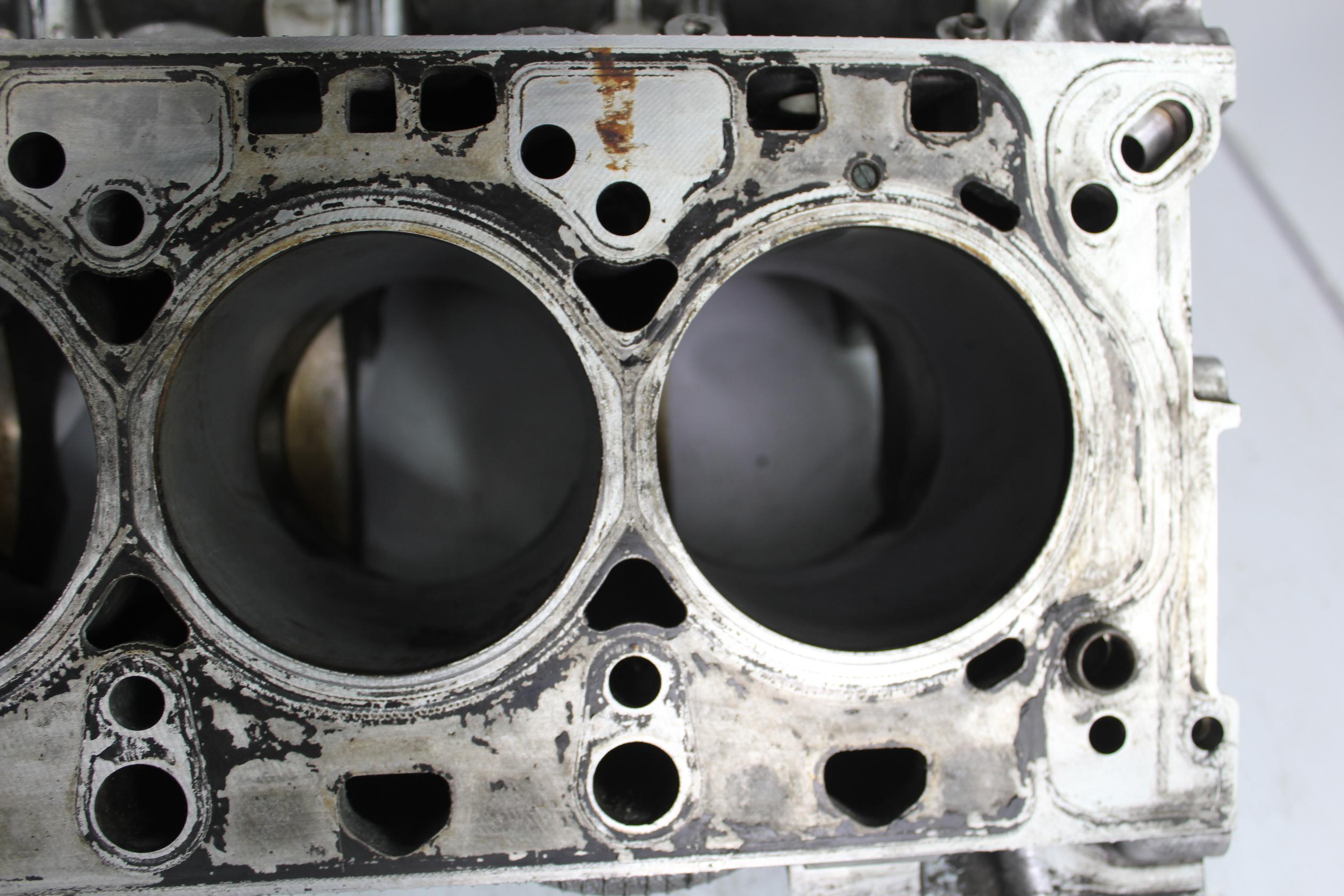 Porsche 957 Cayenne Turbo 4.5L Engine Block Bare 94810100110, 94810100113 - Image 12