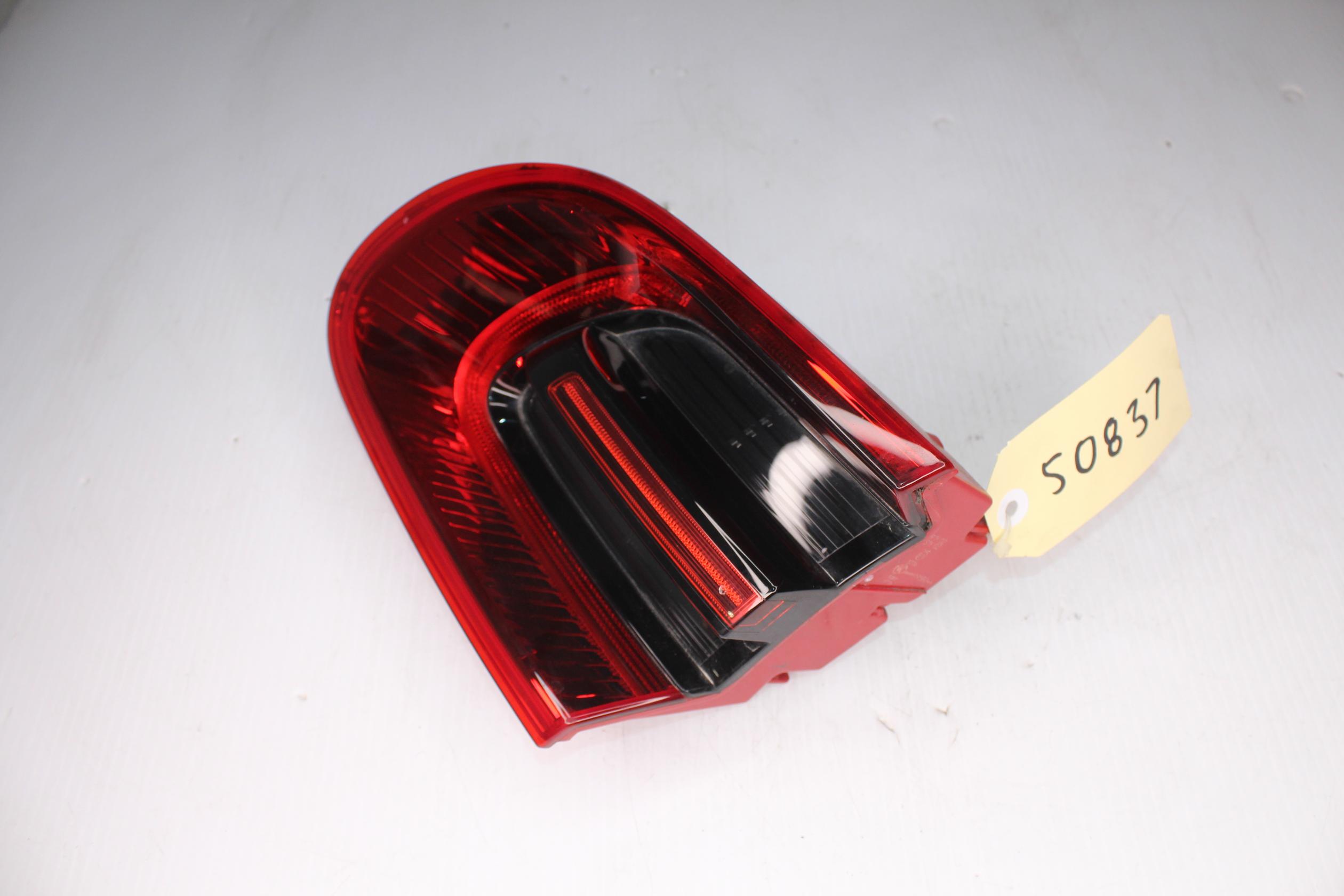 Porsche 95B Macan Rear Right Inner Tail Light 95B945094, 95B945094F, 95B945094AD - Image 1