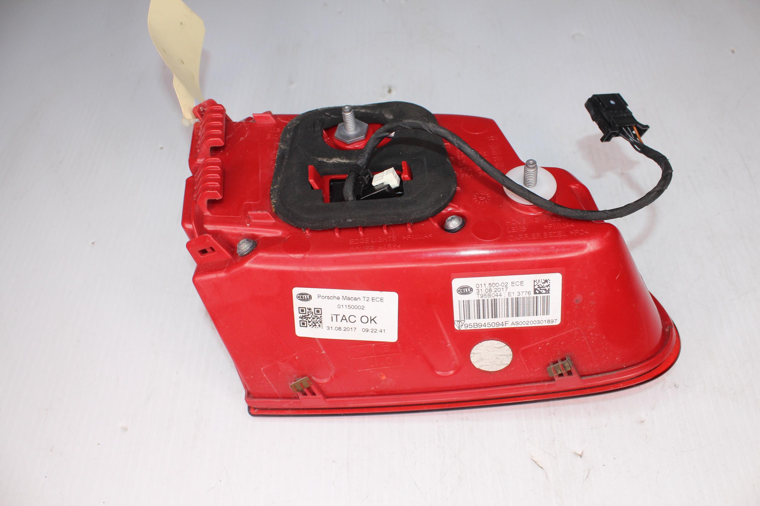 Porsche 95B Macan Rear Right Inner Tail Light 95B945094, 95B945094F, 95B945094AD - Image 6