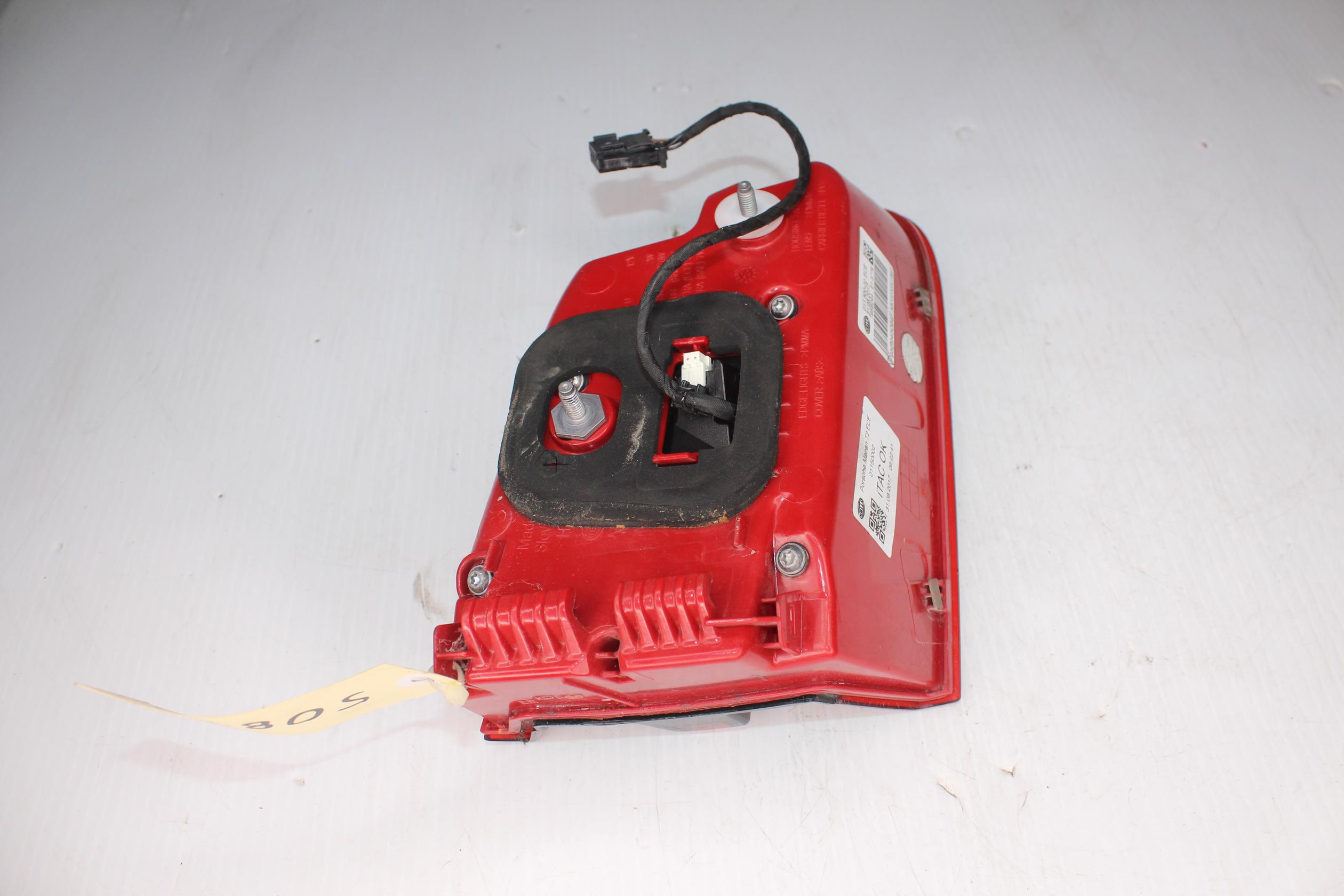 Porsche 95B Macan Rear Right Inner Tail Light 95B945094, 95B945094F, 95B945094AD - Image 8